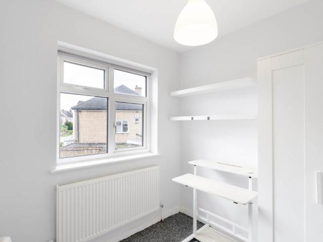 Room B, Somerset Close, New Malden Semi detached house to rent £725 pcm £167 pw