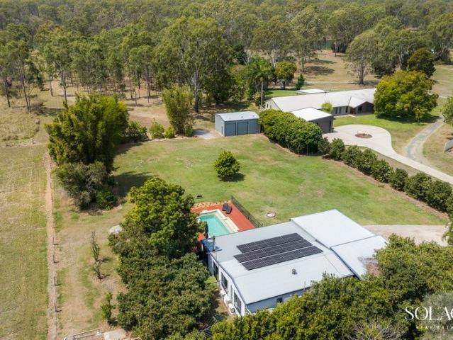 Room for the toys, space for the family and the Boyne River as your backyard neighbour