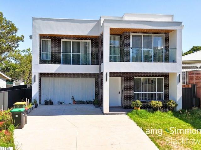 Room for Everyone: 5 Bedrooms + 2 Bed Granny Flat with ensuite