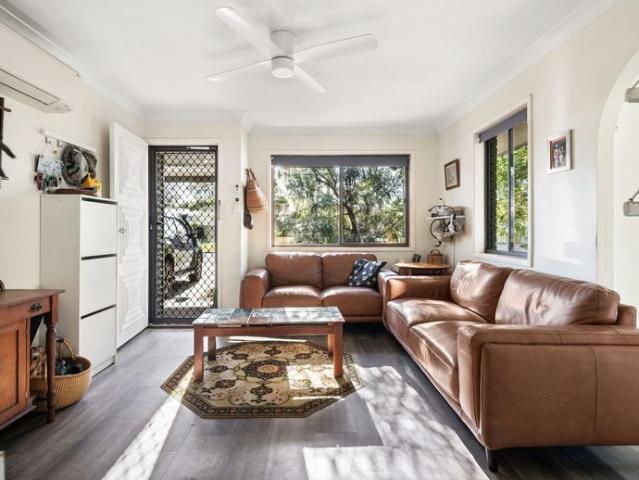 Room for Everyone – Spacious Home with Self Contained Granny Flat
