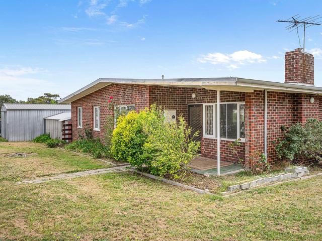 Room for Projects & Plenty of Potential!