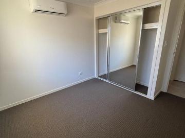 Room for rent Available for rent now!