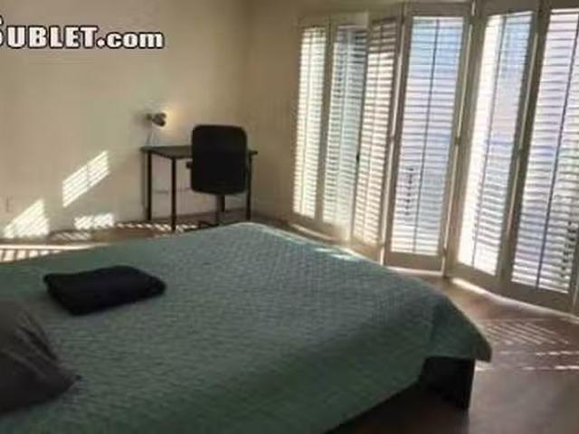 Room for rent in Newport Beach