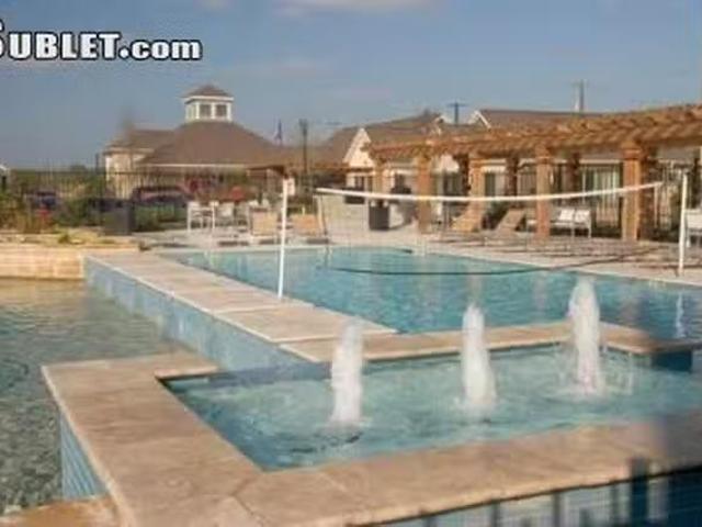 Room for rent in Other NW San Antonio