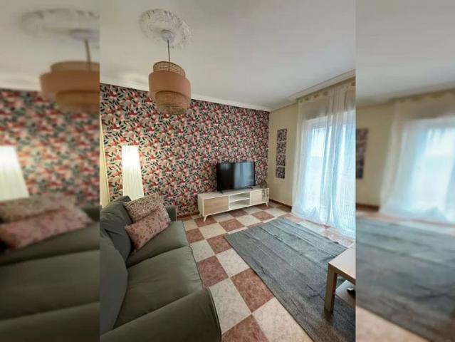 Room for rent in a 3 bedroom apartment Room C