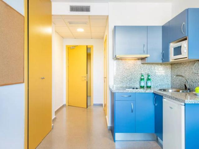 Room for rent in a residence in Sevilla