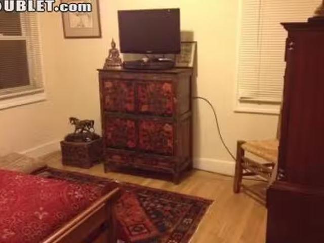 Room for rent in Albany