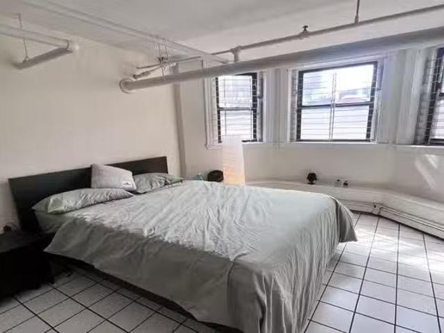 Room for rent in Allston