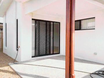 2 x Rooms for Rent in Birtinya!