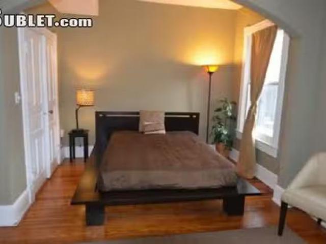 Room for rent in Dupont Circle