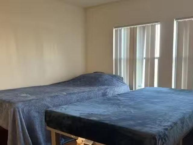 Room for rent in Downtown