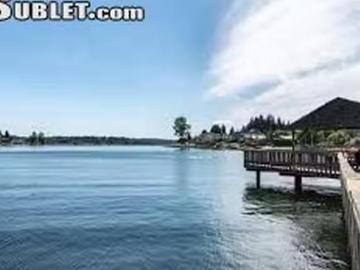 Room for rent in Everett