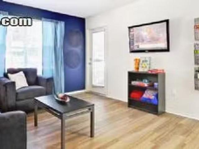 Room for rent in Gainesville