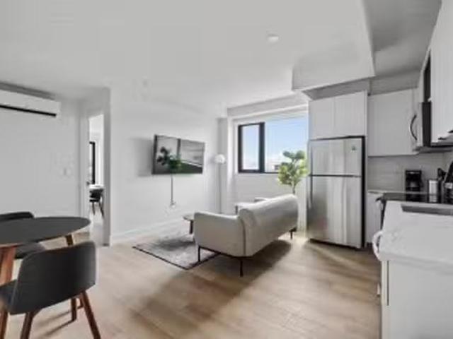 Room for rent in Harlem East