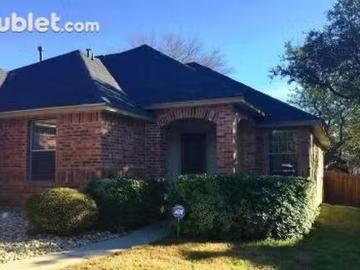 Room for rent in Helotes