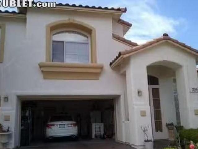 Room for rent in Henderson