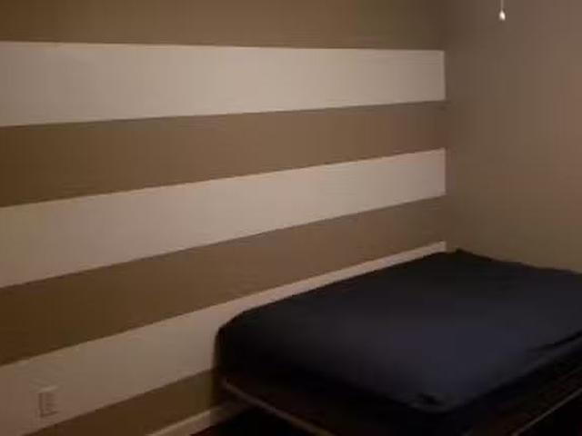 Room for rent in Lafayette Parish