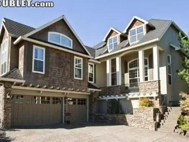 Room for rent in Lake Oswego