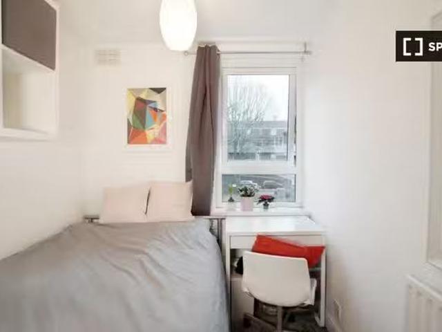 Room for rent in Limehouse, London