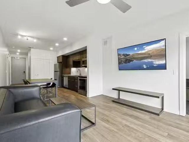 Room for rent in University District