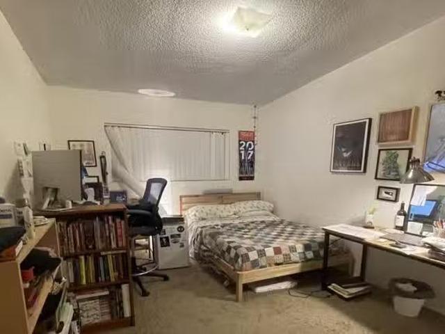 Room for rent in West Los Angeles