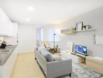 Room for rent in 3 bedroom apartment in Bilbao