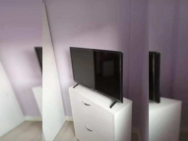 Room for rent in 3 bedroom apartment in Torrero, Zaragoza