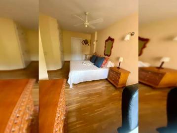 Room for rent in 4 bedroom apartment in Costillares, Madrid