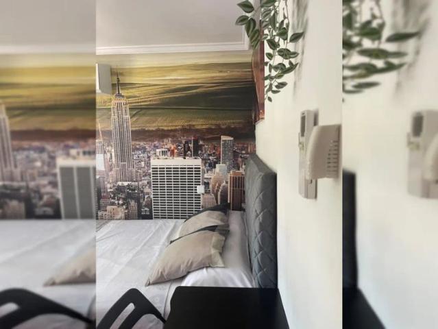 Room for rent in 4 bedroom apartment in Amposta
