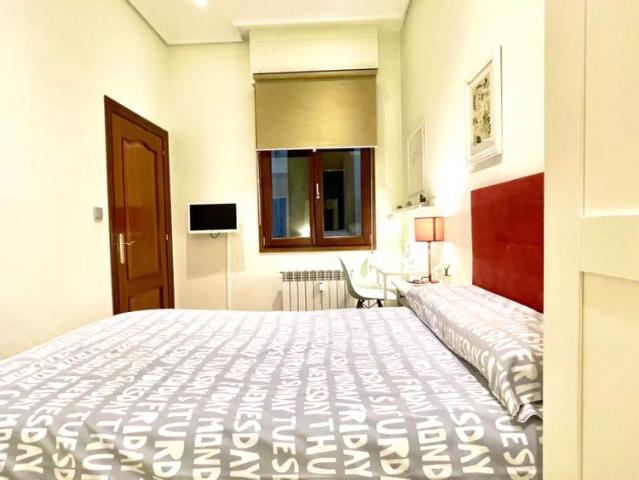Room for rent in 4 bedroom apartment in Abando and Indautxu