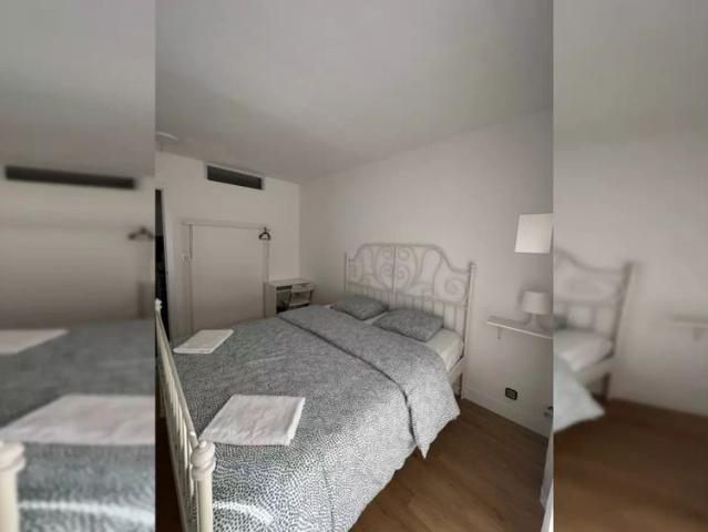 Room for rent in 4 bedroom apartment in Badalona, Barcelona
