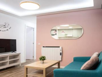 Room for rent in 4 bedroom apartment in Getafe
