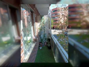 Room for rent in 6 bedroom apartment in Madrid