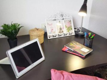 Room for rent in 7 bedroom apartment in Paterna, Valencia