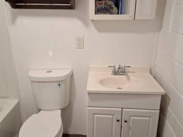 Room for rent with private bathroom