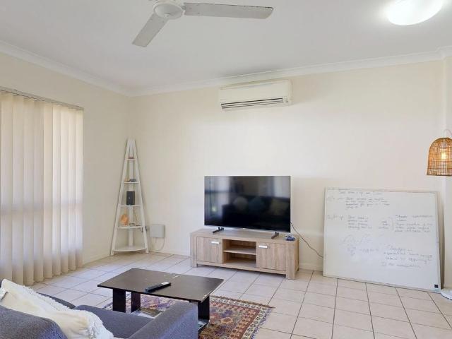 Room for rent $220 per week