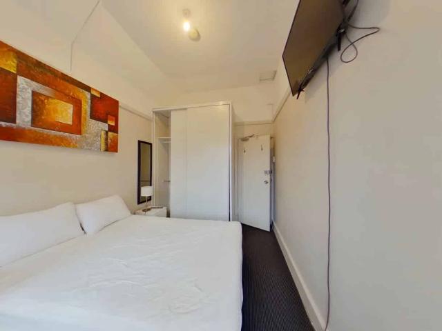 Room in a 17 Bedroom Apartment, 191 Darlinghurst Road, Darlinghurst, Sydney