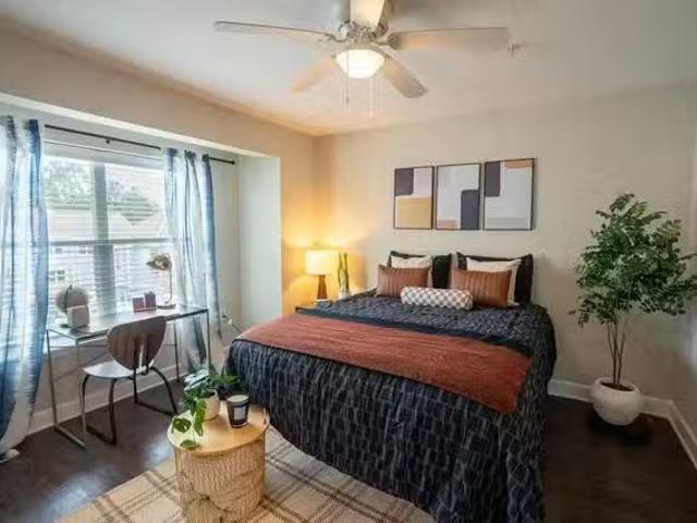 Room in a 2 Bed 2 Bath 2x2