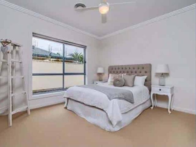 Room in a 4 Bedroom Apartment, 6A James Avenue, Brooklyn Park, 5032