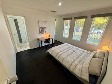 Room in a 4 Bedroom Apartment, 112A Drummond Street, Bedford, City of Bayswater, 6052