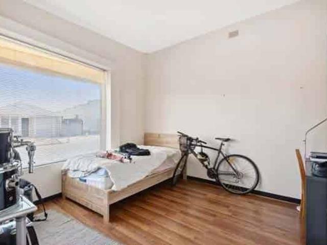 Room in a 4 Bedroom Apartment, 18 High Avenue, Clearview, 5085