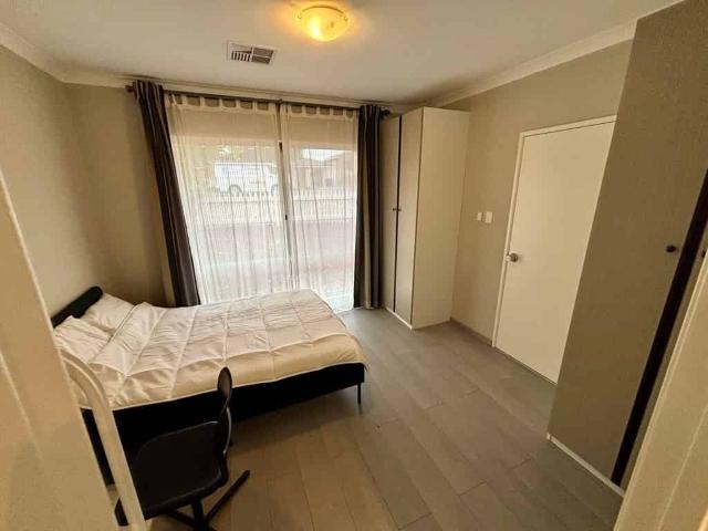 Room in a 4 Bedroom Apartment, 241A Gloucester Street, Victoria Park, Town of Victoria Park, 6100