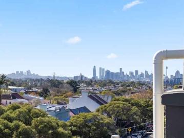 Room in a 4 Bedroom Apartment, 2/65 Crystal Street, Petersham, Sydney 2049