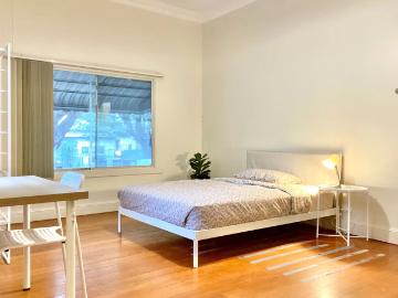 Room in a 4 Bedroom Apartment, Ninth Ave, Campsie, Australia NSW 2194