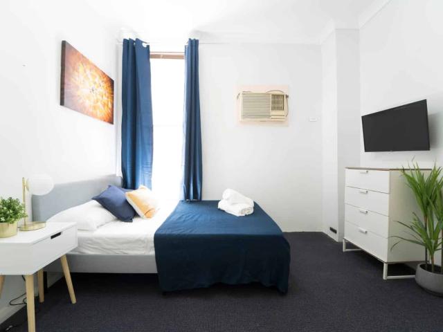 Room in a 6 Bedroom Apartment, 68 Campbell, Surry Hills, Sydney