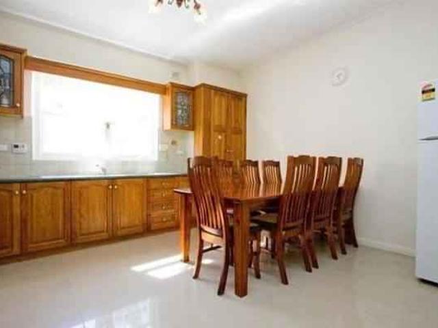 Room In A 6 Bedroom Apartment, 87 Days Road, Croydon Park, City Of Port Adelaide Enfield, 5008