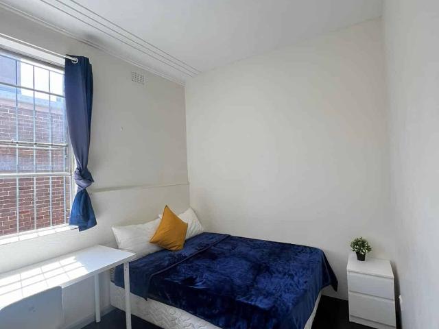 Room in a 6 Bedroom Apartment, 1/336 Parramatta, Stanmore, Sydney