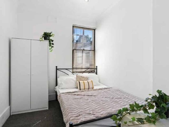 Room in a 6 Bedroom Apartment, 18 Mary Ann, Ultimo, Sydney