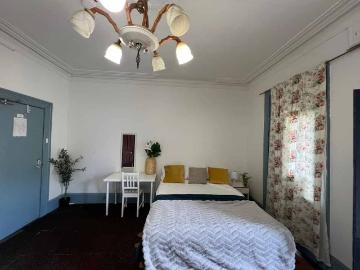 Room in a 8 Bedroom Apartment, 261 Cleveland Street, Redfern, Sydney