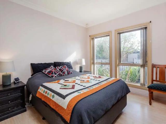 Room In A 8 Bedroom Apartment, 34 Innes Circuit, Mawson Lakes, City Of Salisbury, 5095